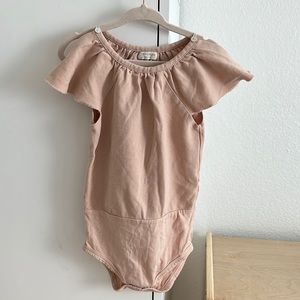 Minimalisma shop (VGUC) | pippi organic cotton ruffle bodysuit romper